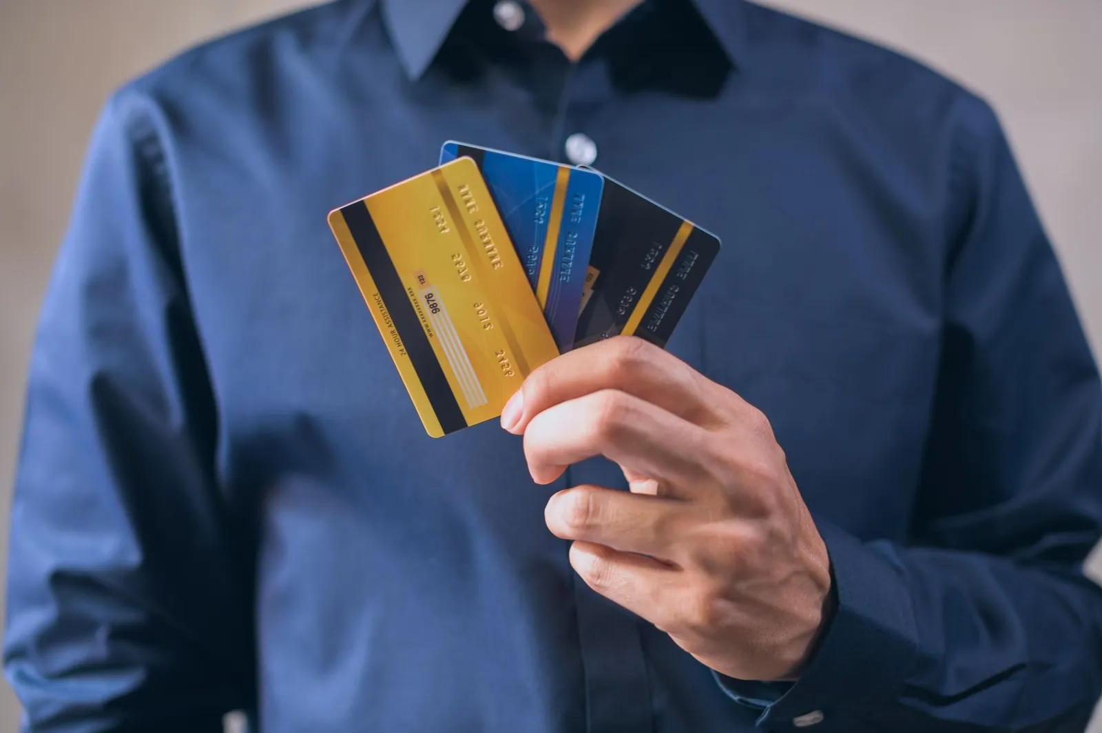 Visual breakdown of FICO credit score ranges from poor to excellent